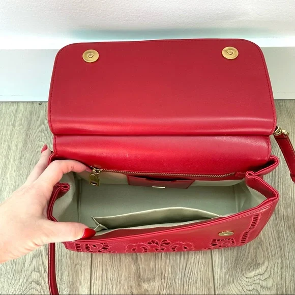 Dolce & Gabbana Medium Sicily Satchel Bag In Intaglio Leather in Red - Picture 15 of 17